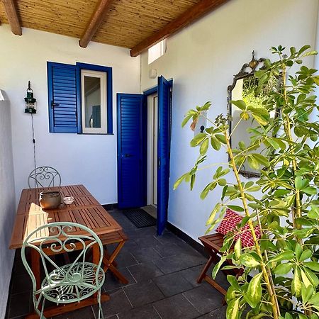 La Casa Del Geologo Apartment Stromboli Bagian luar foto